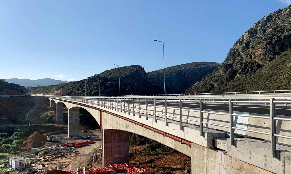 Κρήτη: Το Σάββατο η κηδεία της 17χρονης που έχασε τη ζωή της πέφτοντας από γέφυρα στον ΒΟΑΚ